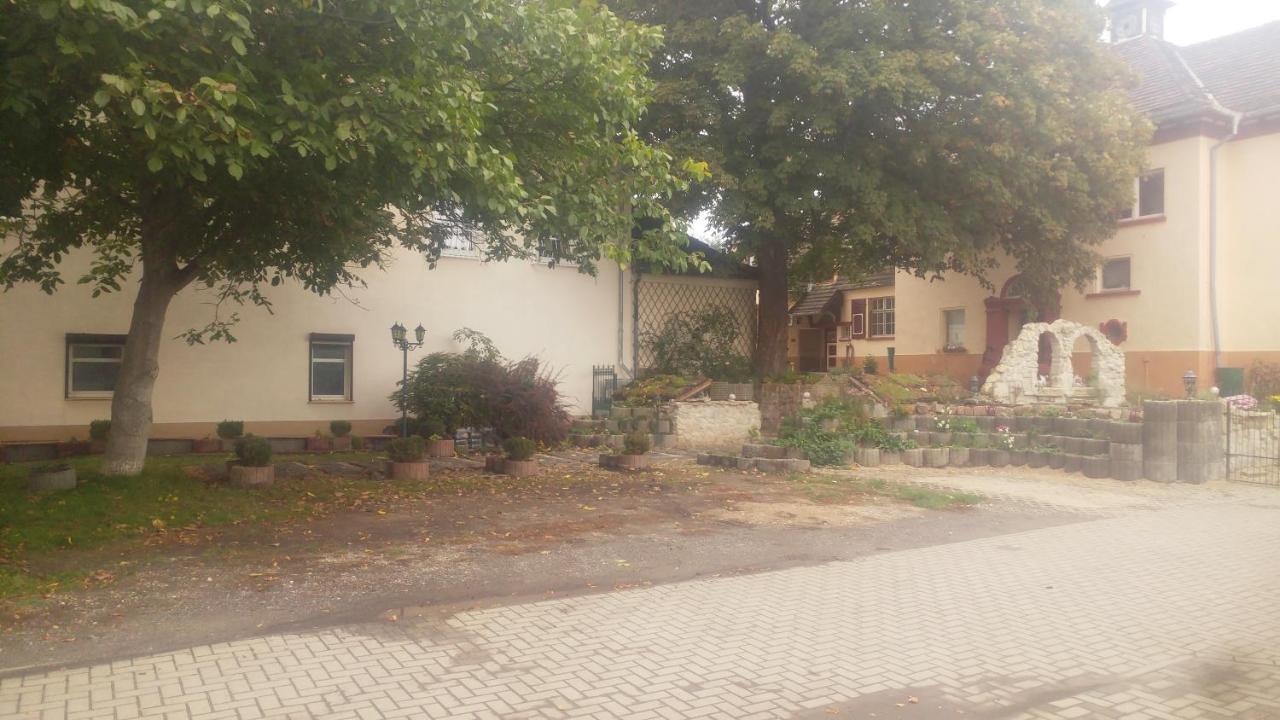 Historische Schule "Ferienwohnung Pauline" I&Ii Stobnitz Εξωτερικό φωτογραφία